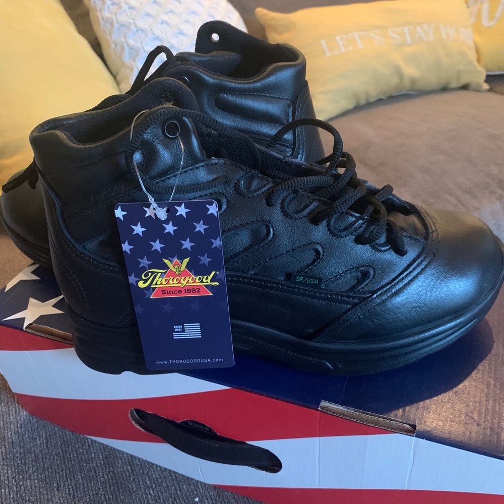 thorogood slip resistant shoes 👟